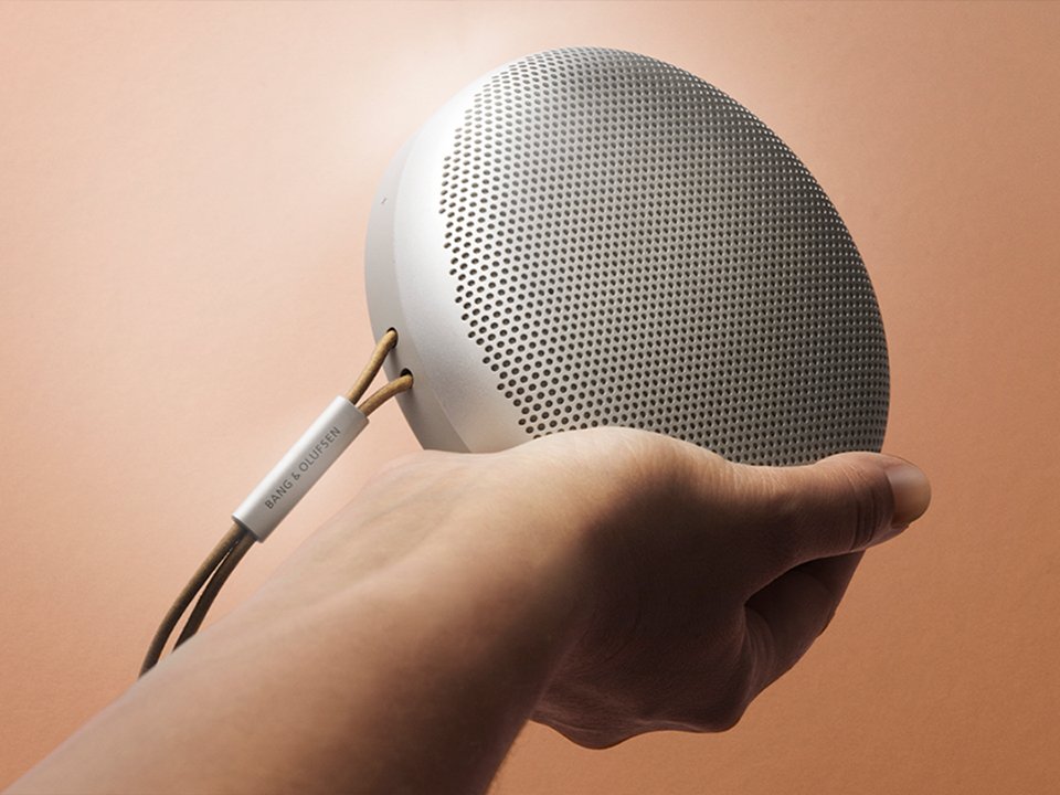 Loa B&O Beosound A1 2ND Gen - Đánh giá chi tiết tại Piano House